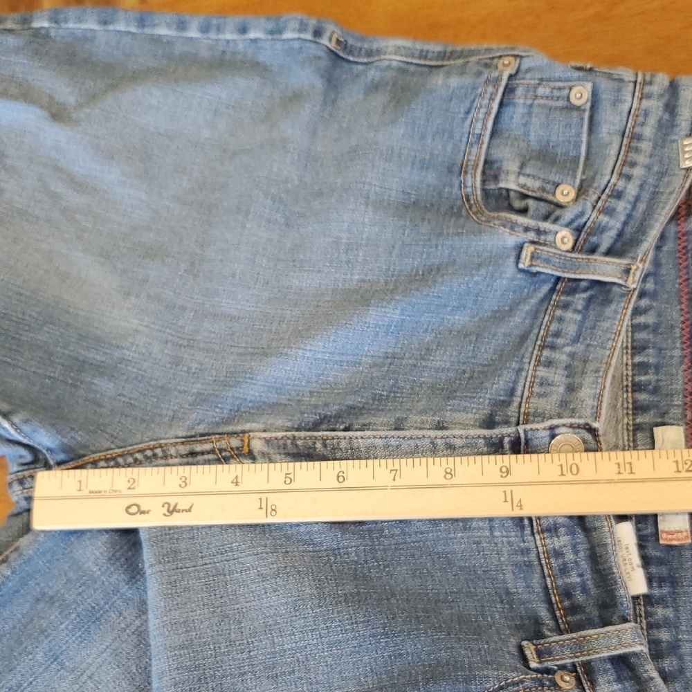 Women's Levi's 515 cuffed Denim Shorts Size 14 - Picture 9 of 14